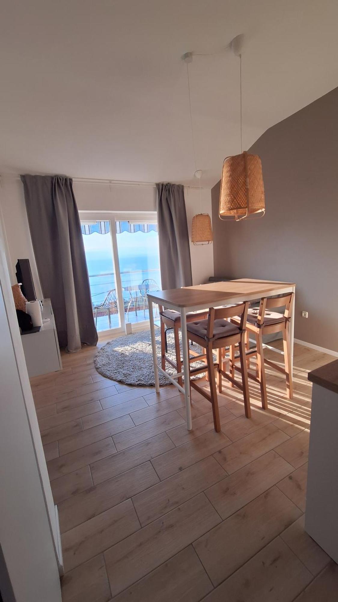 Ferienwohnung Mit 180° Meerblick Dobrec Exterior photo